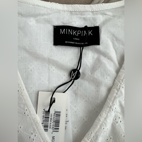 NWT-MINKPINK Lola Wrap Blouse in White Size Large - Picture 11 of 13